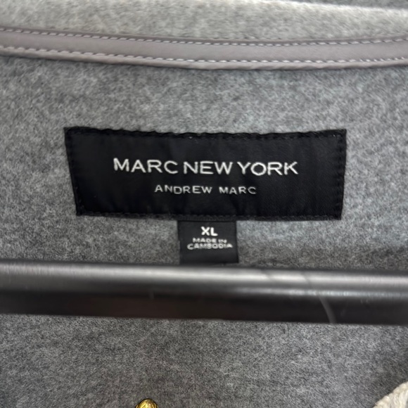 Marc New York Light Gray Women's Cape with Cream Trim - Picture 6 of 6